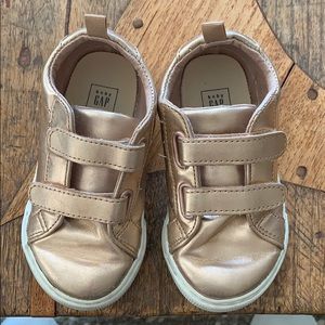 Baby Gap size 9 rose gold sneakers